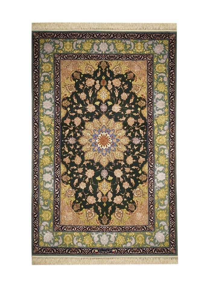 Isfahan rug code ru352